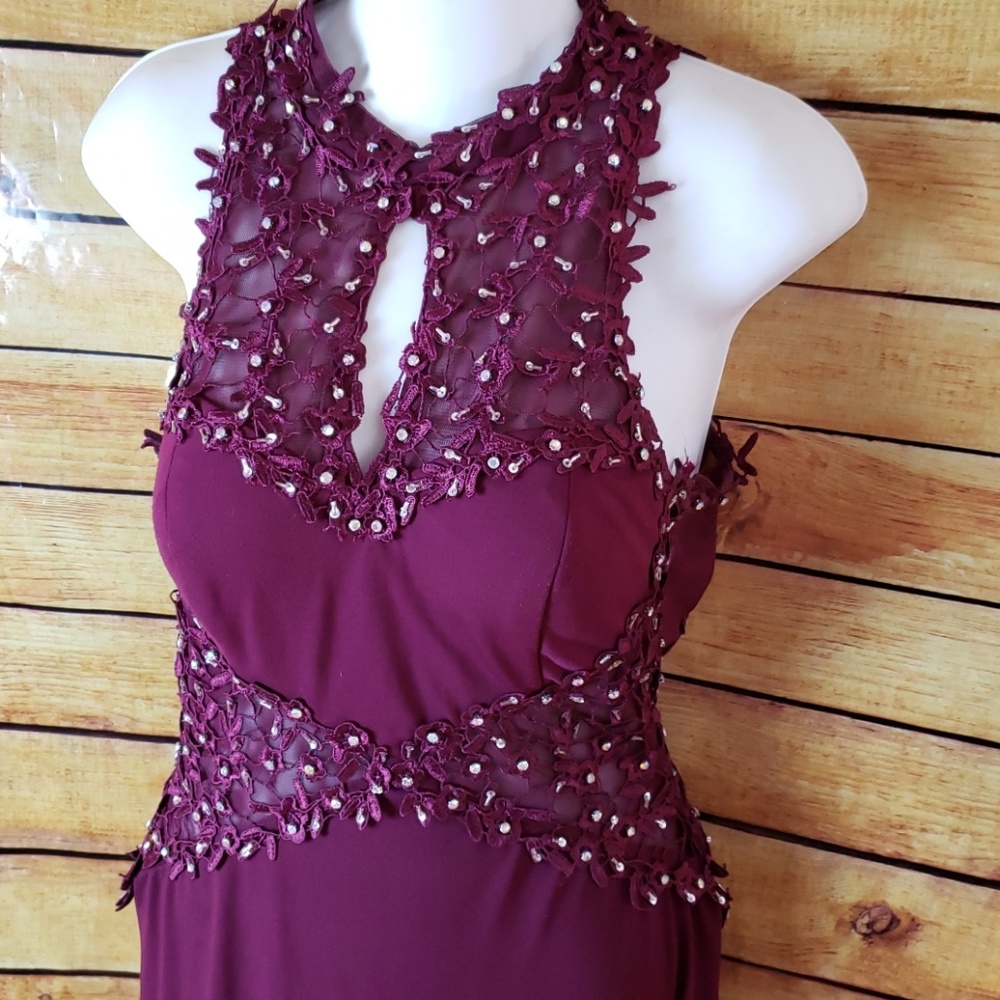 Prom dress - Picture 2 of 5